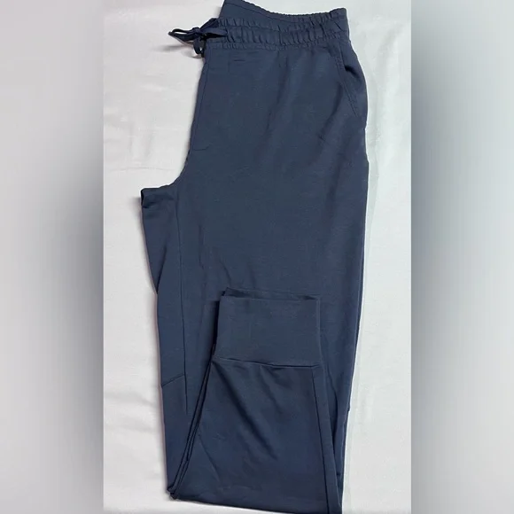 Lolë Men's Track Pants in Navy Blue Size XL - Picture 3 of 6